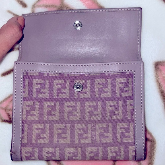 Fendi EUC FF Zucchino Canvas Compact Flap Wallet / Lilac! Rare find - Picture 16 of 17